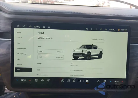 2022 Rivian R1T Launch Edition z USA, uszkodzony, nr VIN 7FCTGAAL8NN002767